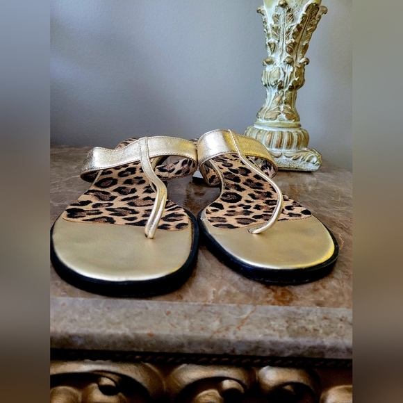 Dolce & Gabbana Luxury Buttery Soft Leather Thong Sandals Crystal Heel Gold 6.5 - Picture 10 of 16
